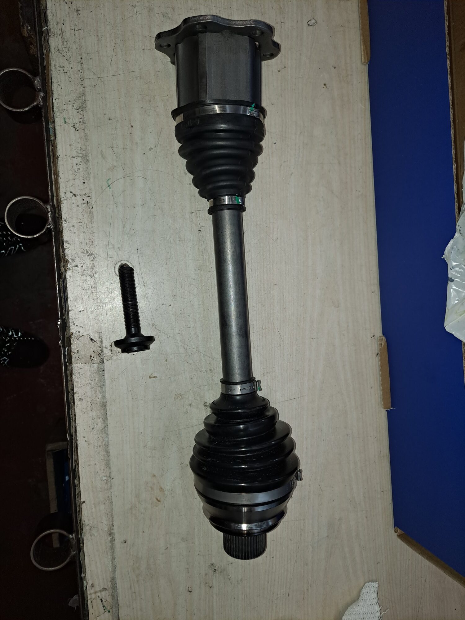 AUDI Q5 8R 2.0/3.0L/3.2L 2009 2017 SUV/Wagon Left Hand Front CV Drive